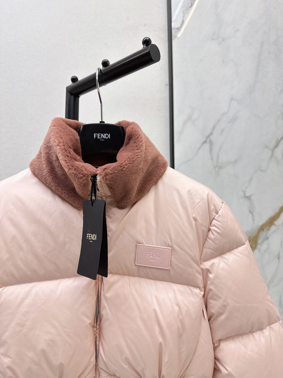 Fend 25fw down jacket