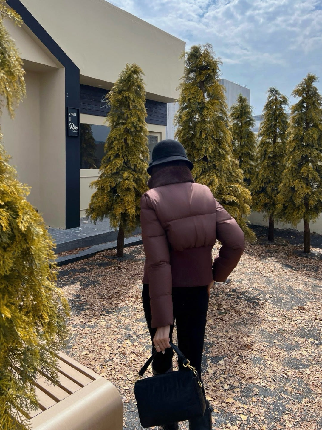 Fend 25fw down jacket