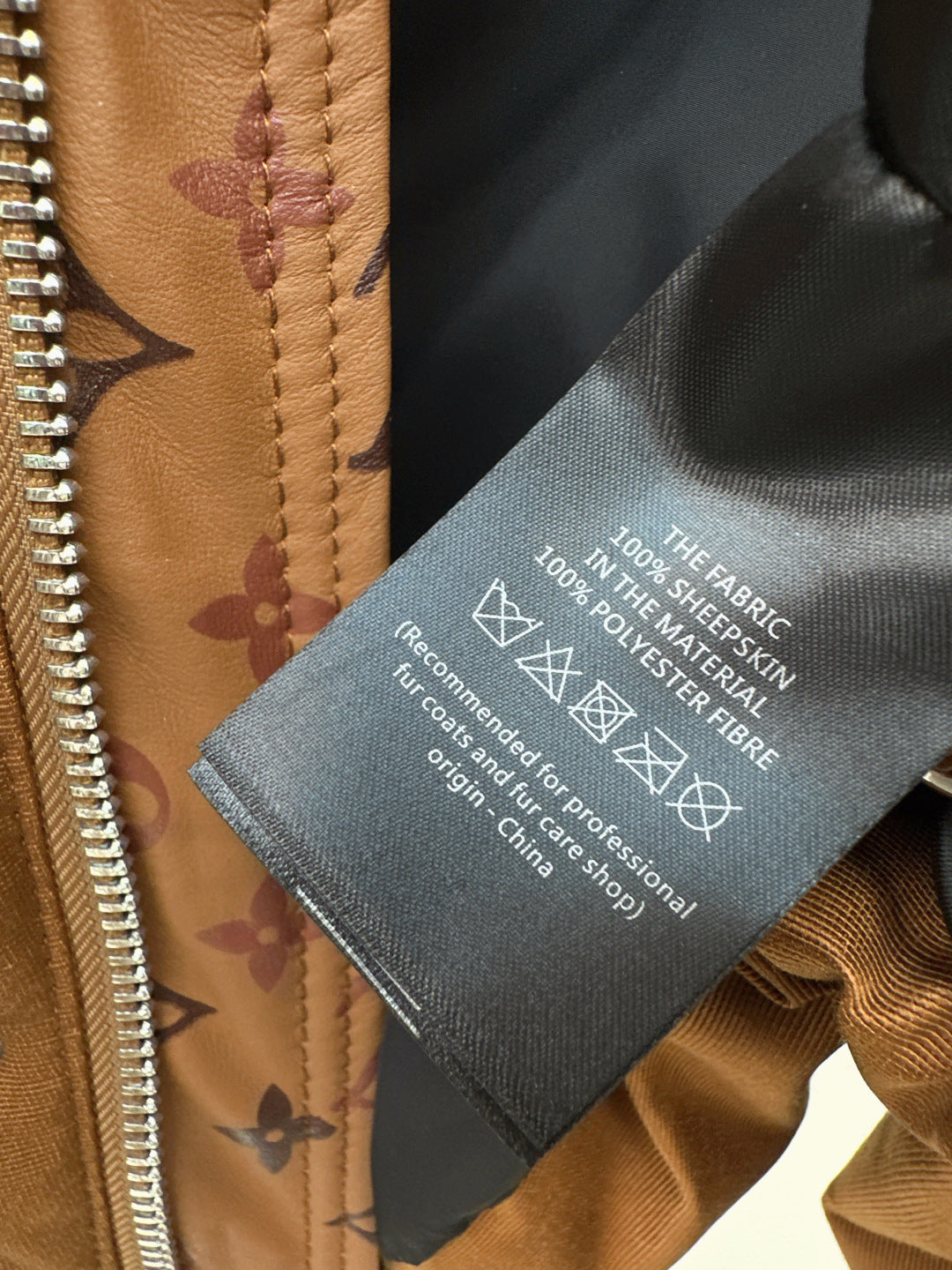 Loui 25fw sheepskin down vest