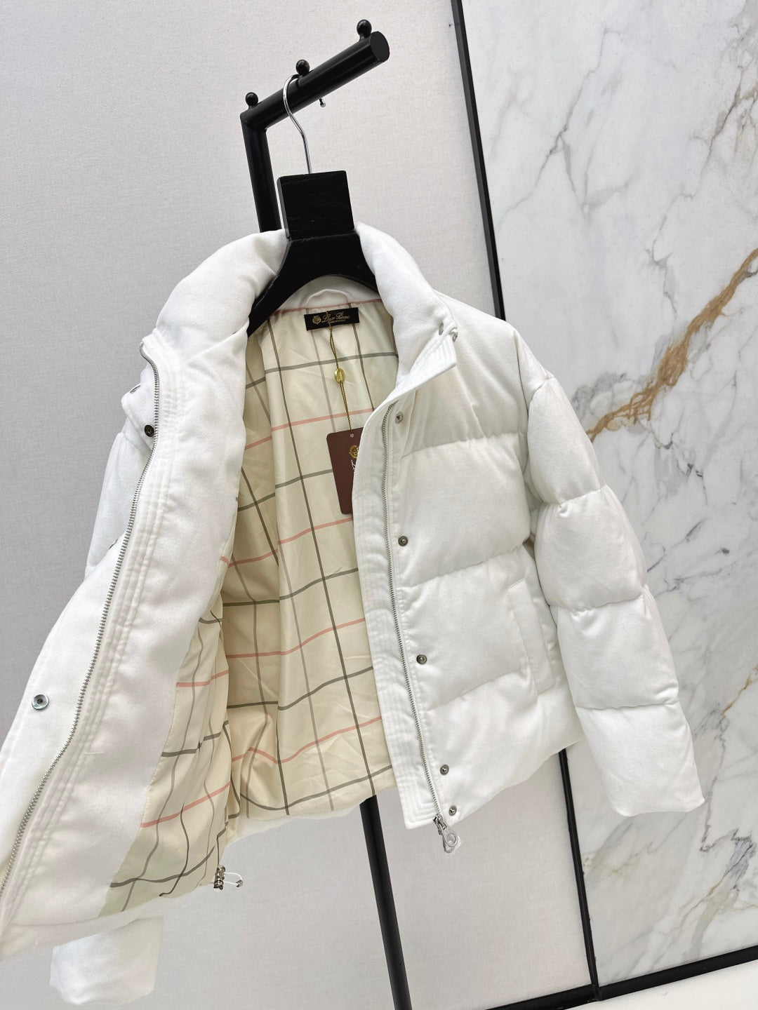 Loro 25fw down jacket