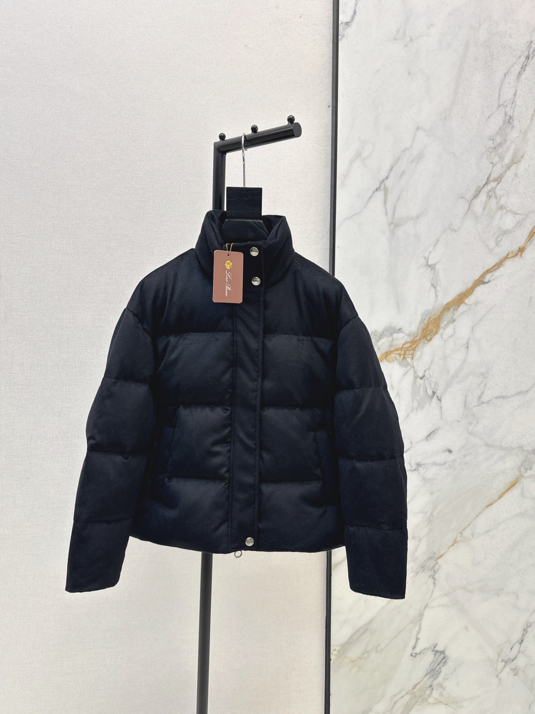 Loro 25fw down jacket