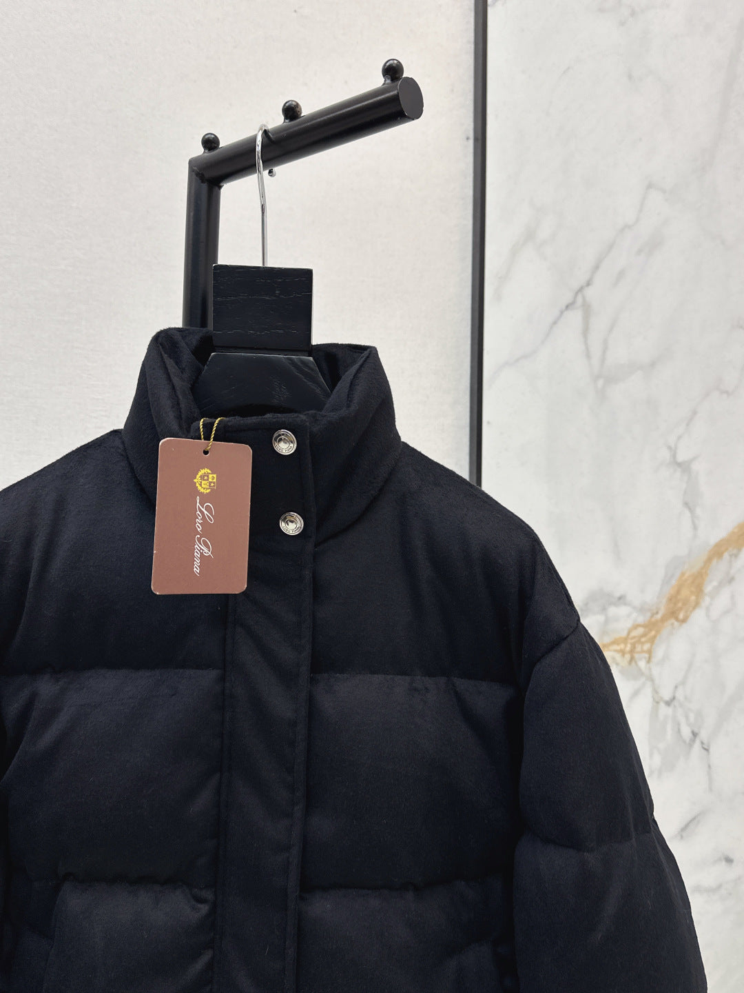 Loro 25fw down jacket