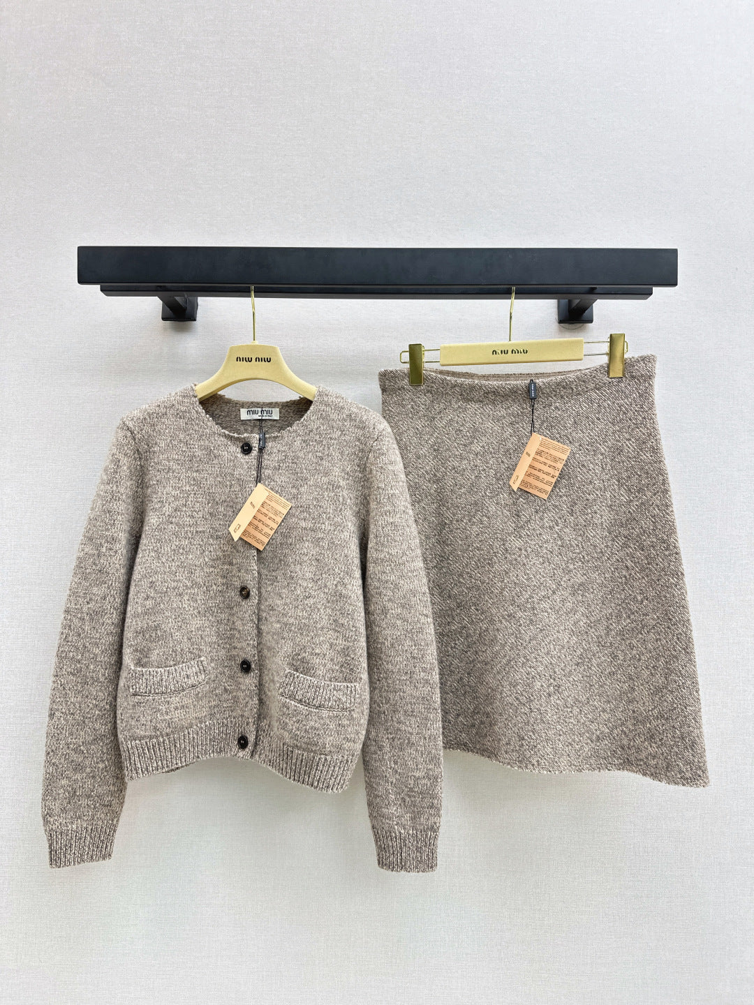 Miu 25fw knit cardigan skirt set
