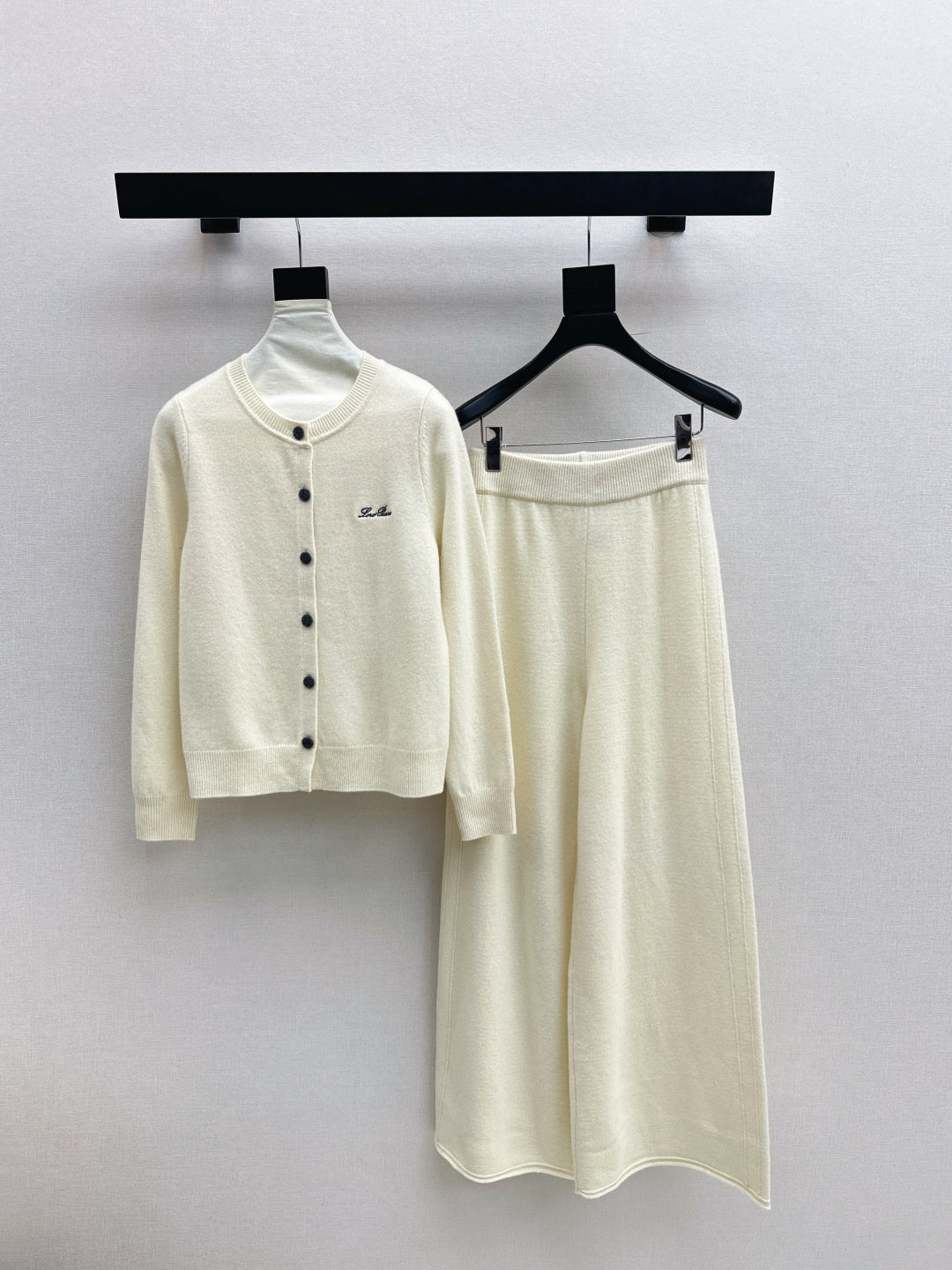 Loro 25fw knit sweater cardigan pants set