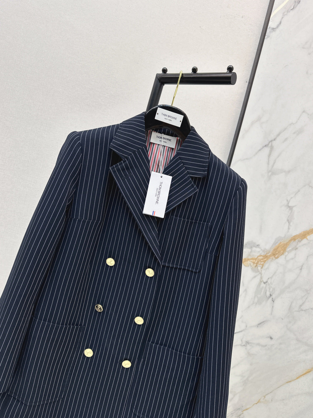 Thom 25fw stripe blaze