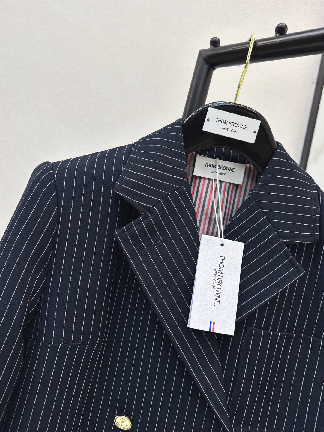 Thom 25fw stripe blaze