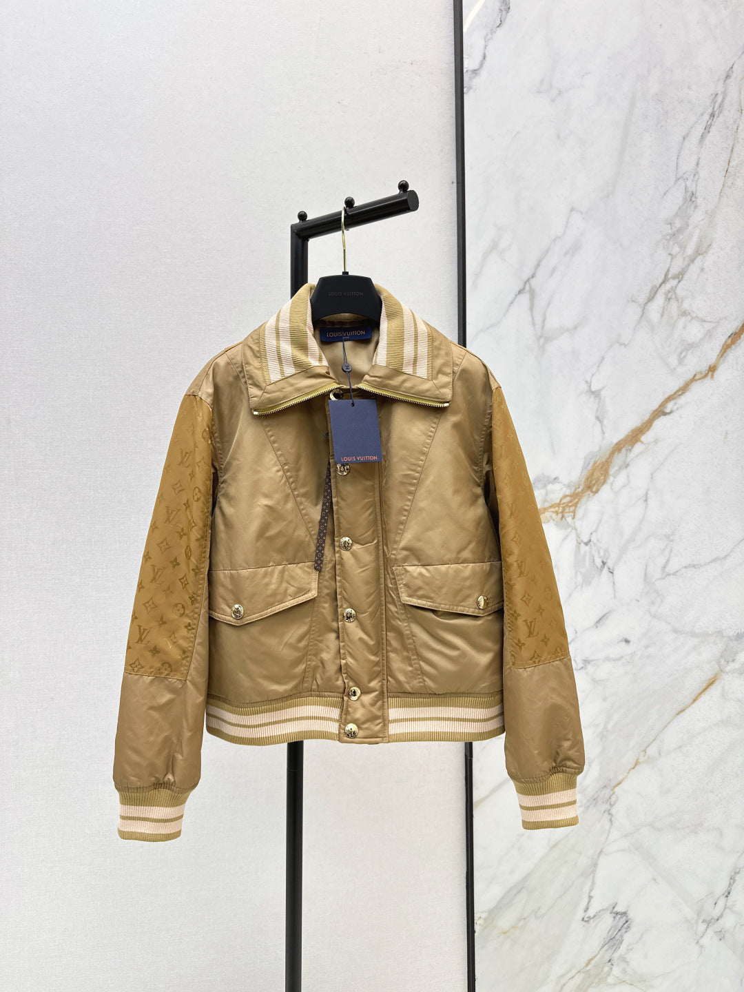 Loui 25fw padded jacket