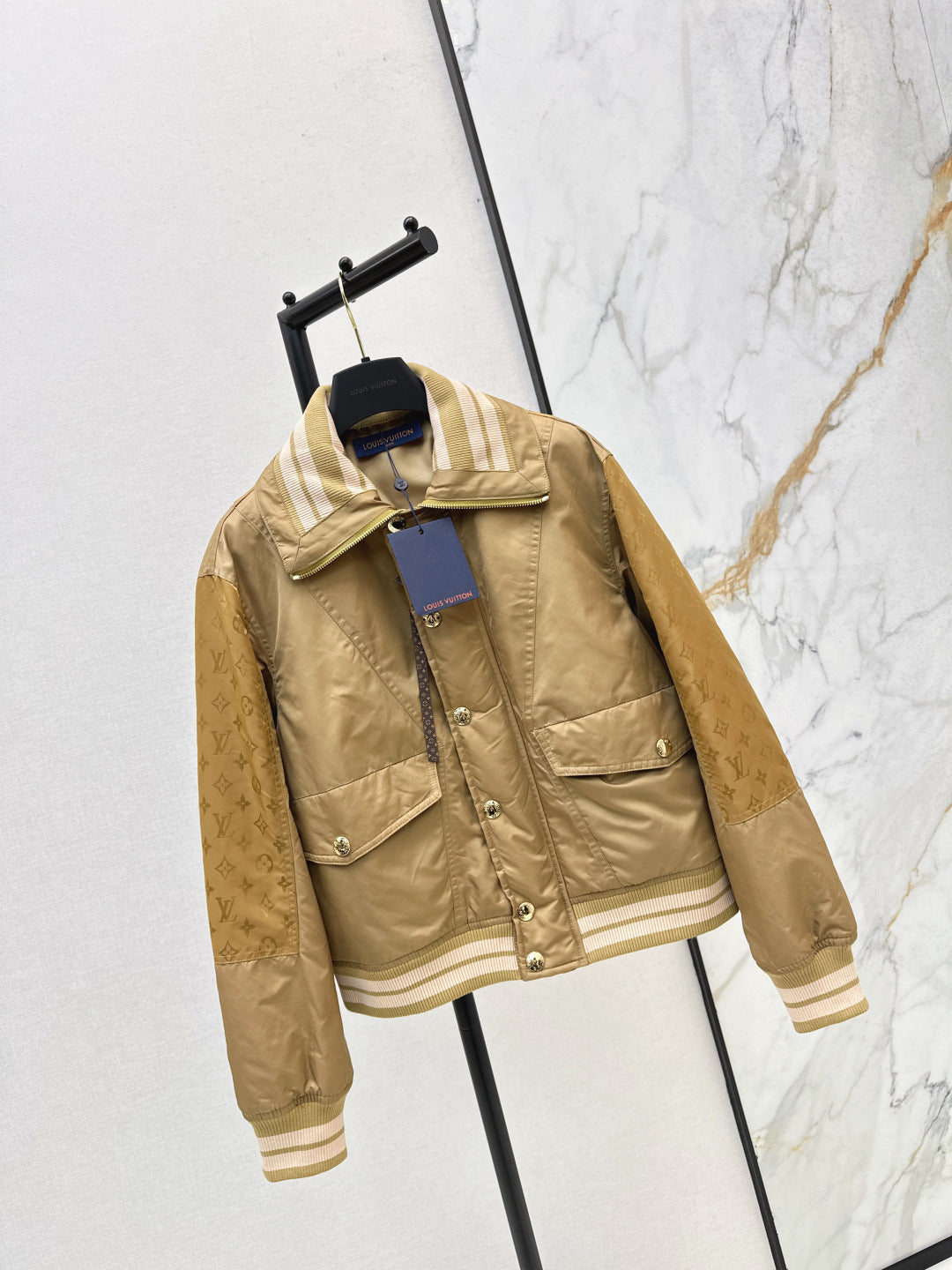 Loui 25fw padded jacket