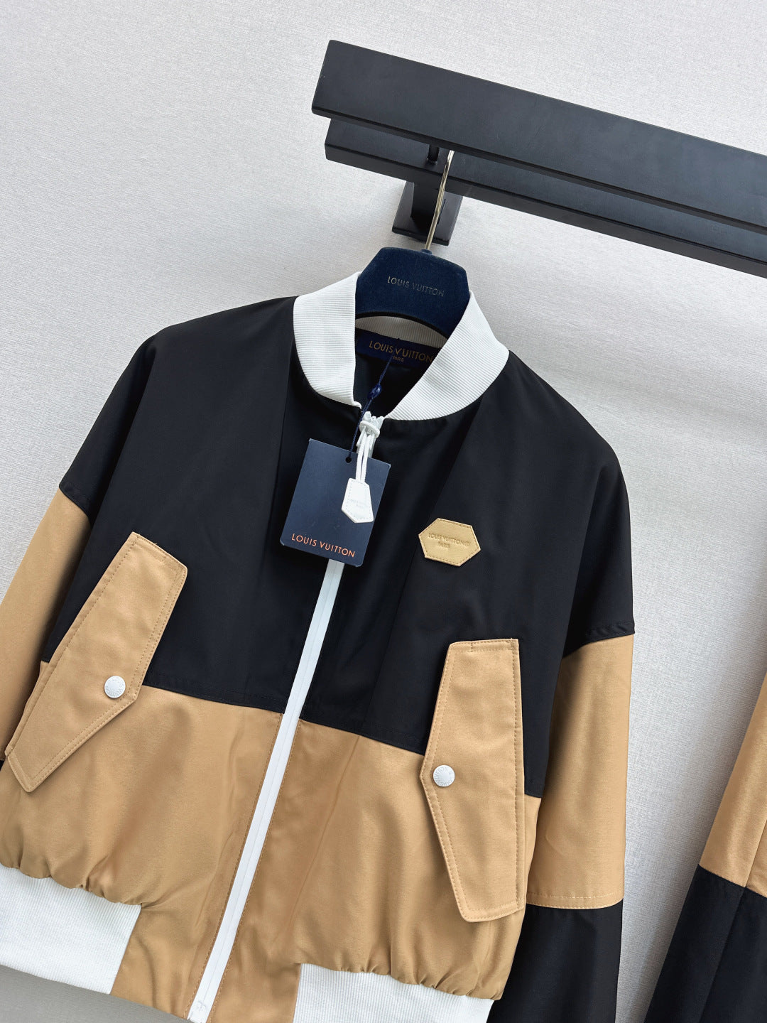 Loui 25fw jacket