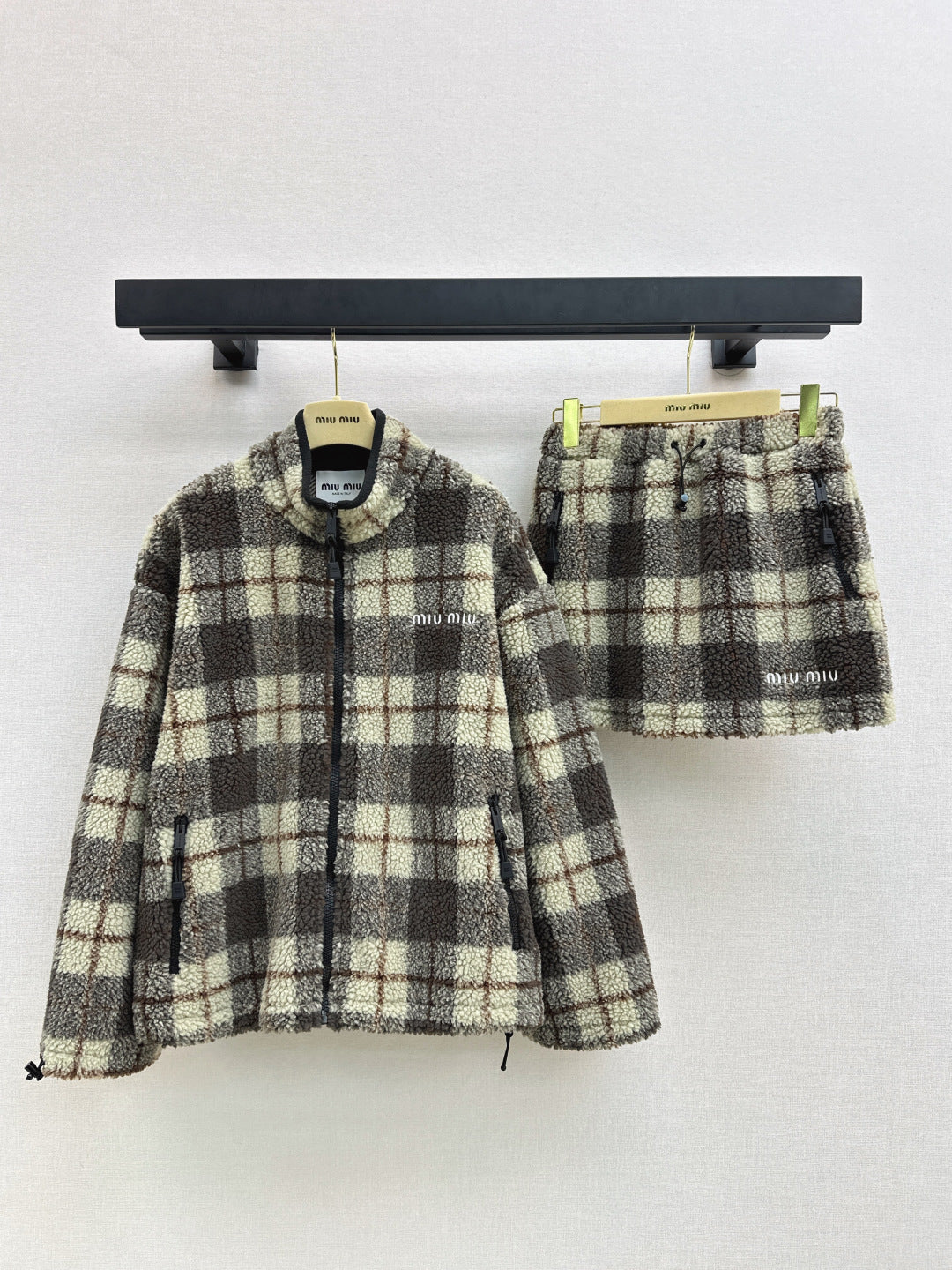 Miu 25fw fleece jacket skirt