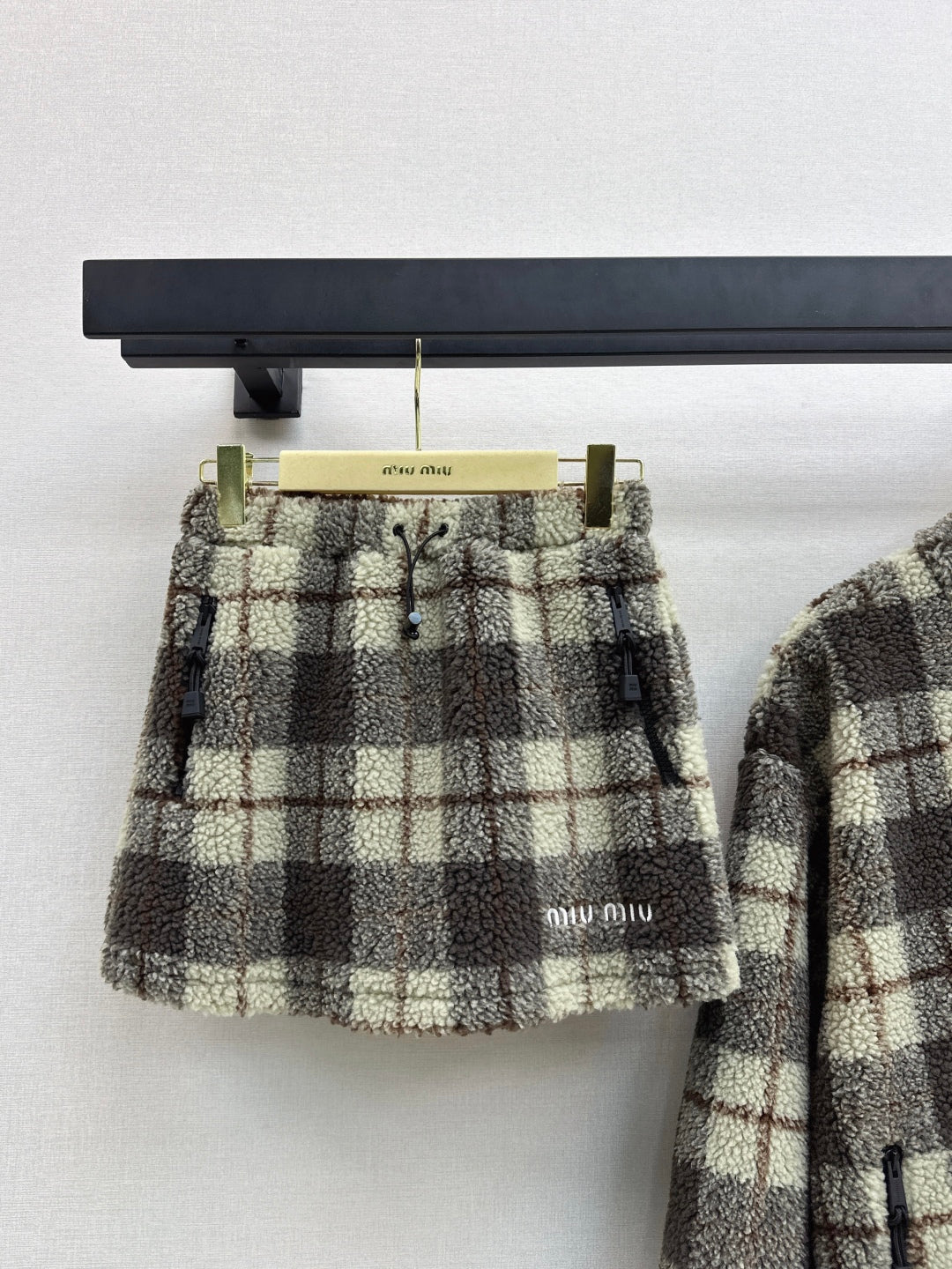 Miu 25fw fleece jacket skirt