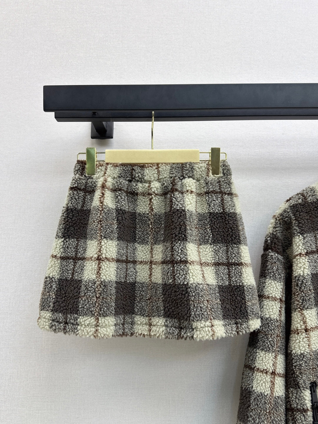 Miu 25fw fleece jacket skirt