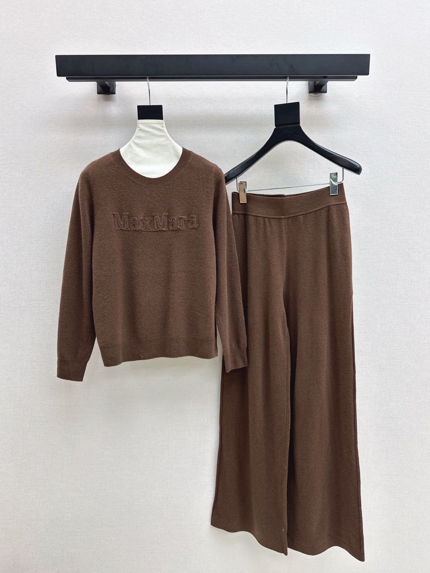 Max 25fw sweater pants set