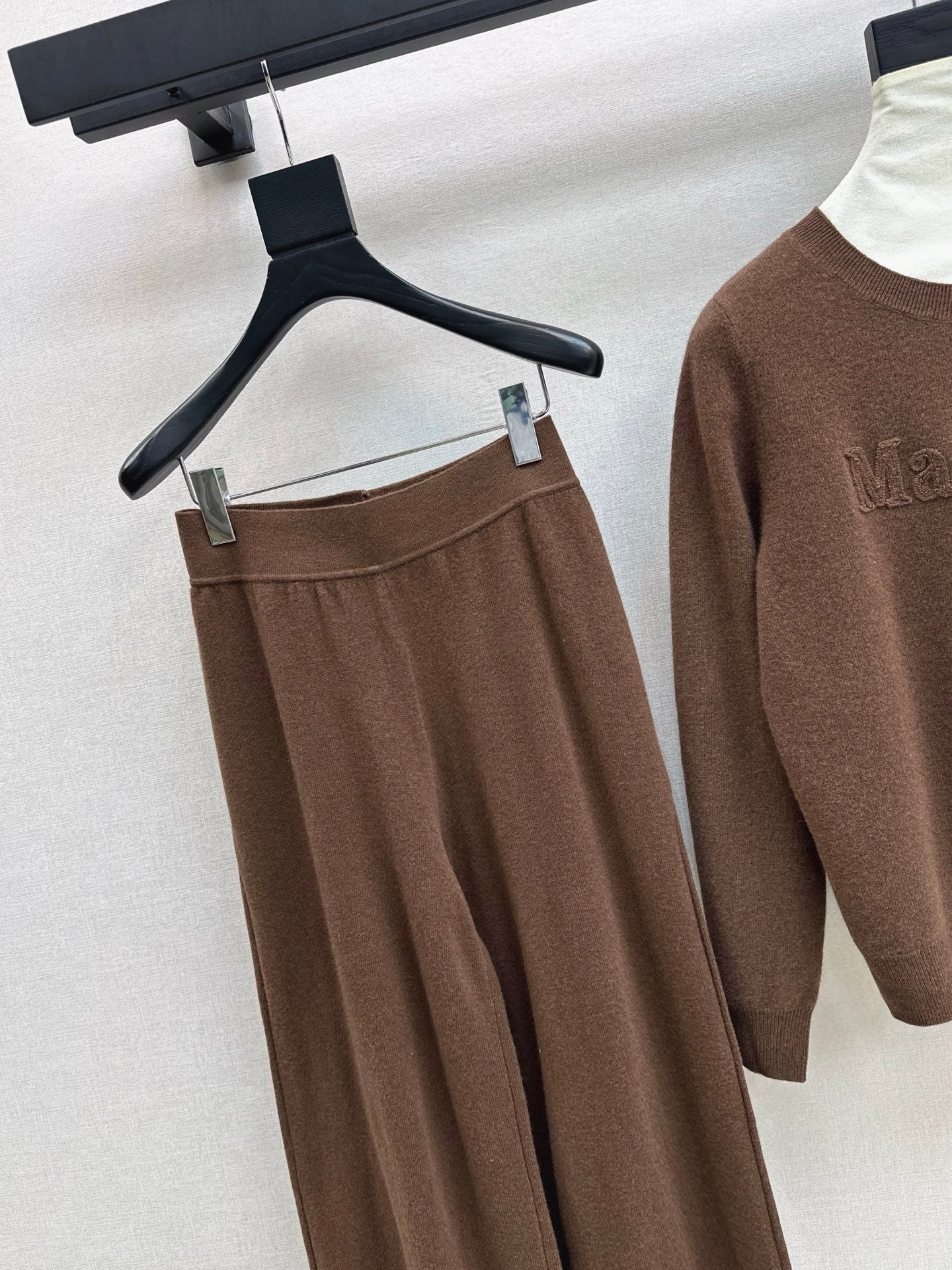 Max 25fw sweater pants set