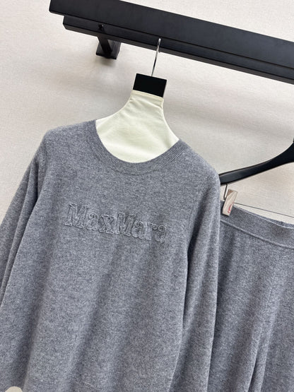 Max 25fw sweater pants set