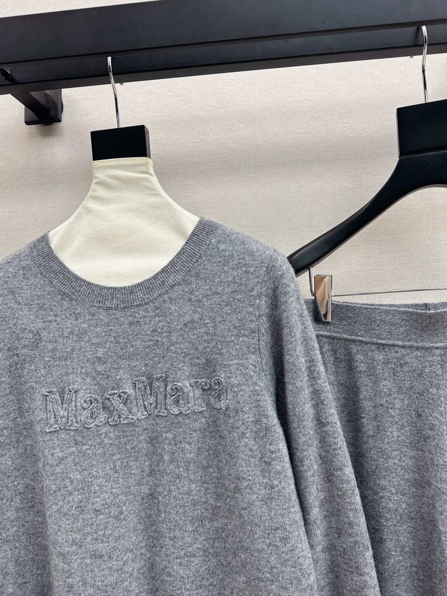 Max 25fw sweater pants set