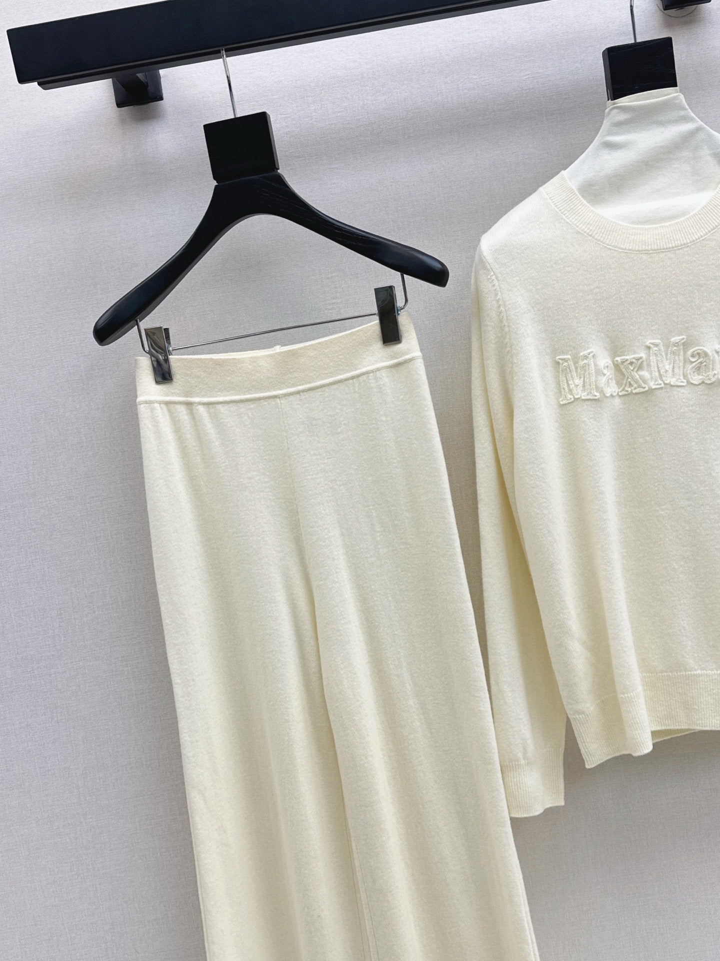 Max 25fw sweater pants set