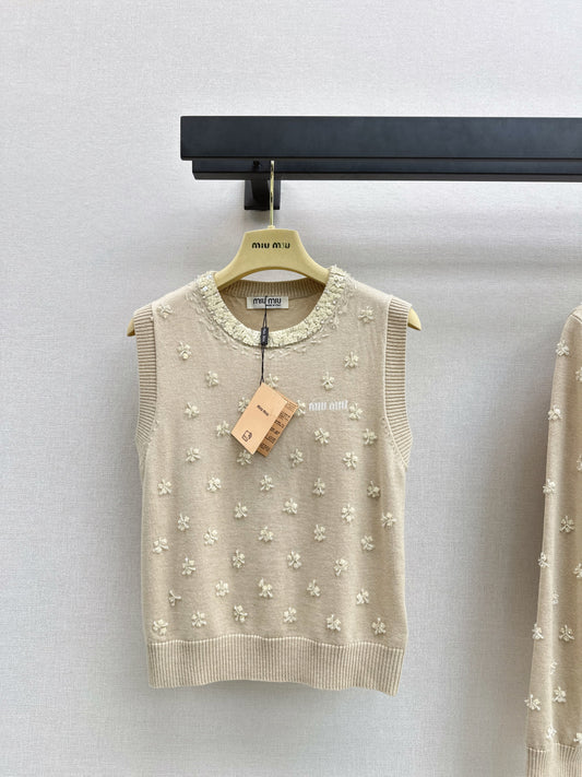 Miu 25fw knit vest