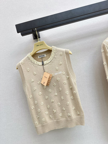 Miu 25fw knit vest