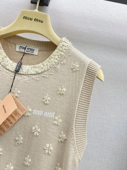 Miu 25fw knit vest
