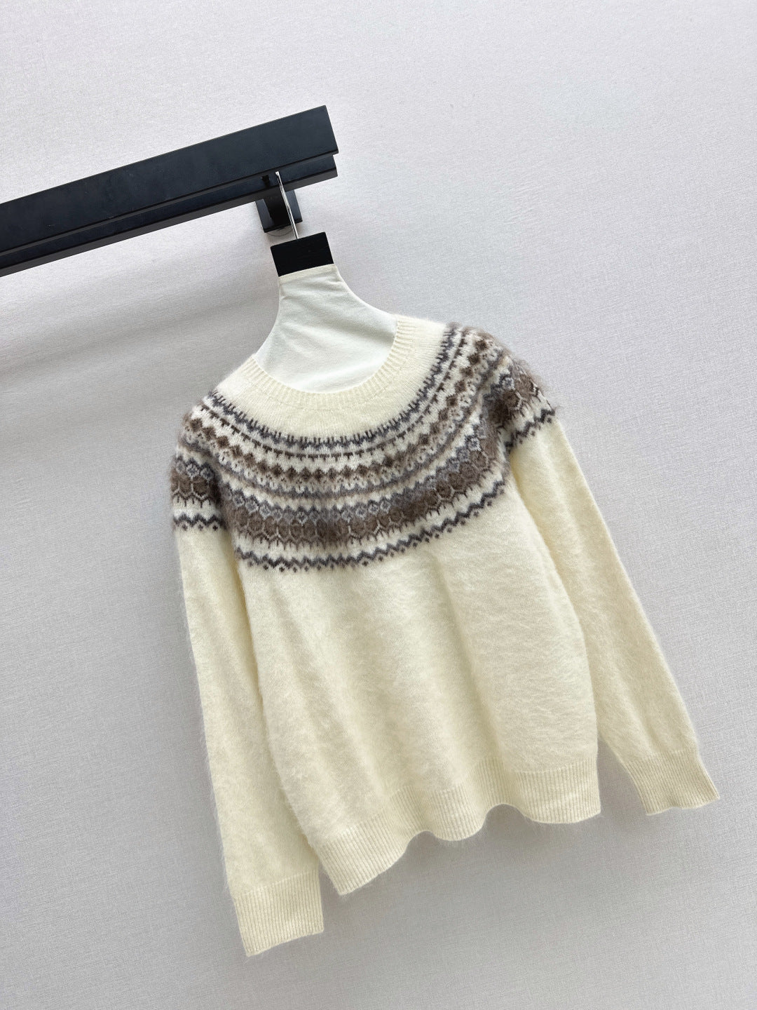 Loro 25fw knit sweater