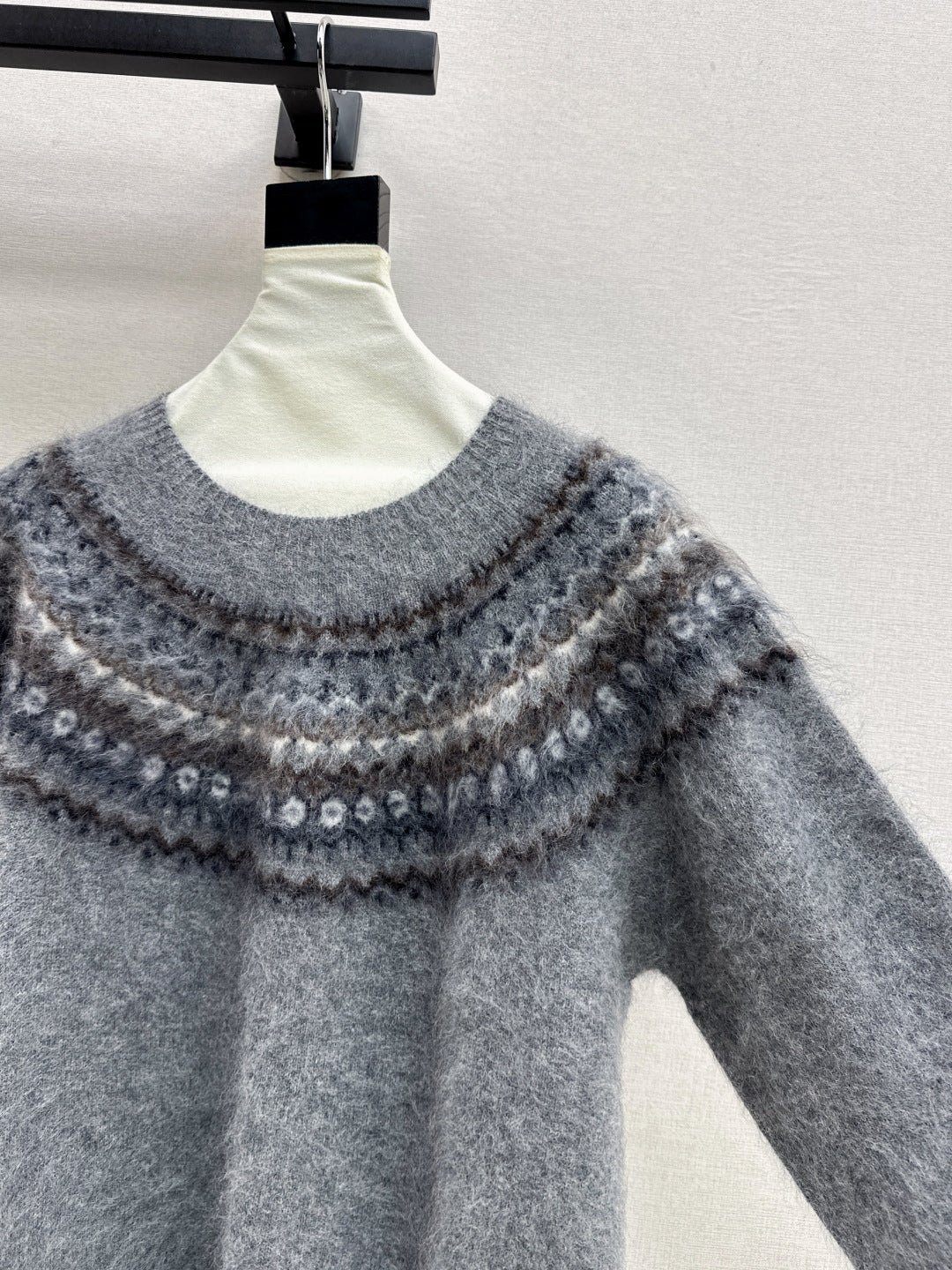 Loro 25fw knit sweater
