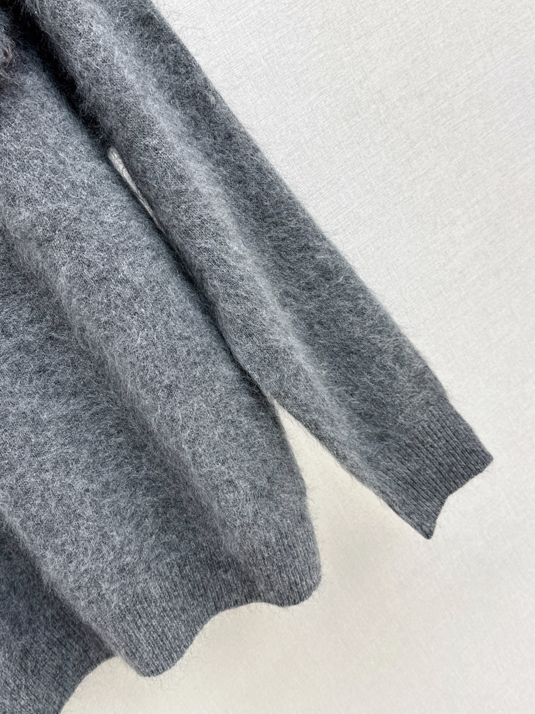 Loro 25fw knit sweater