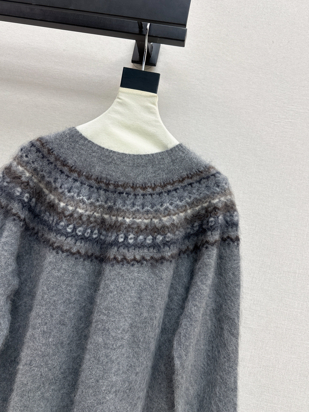 Loro 25fw knit sweater