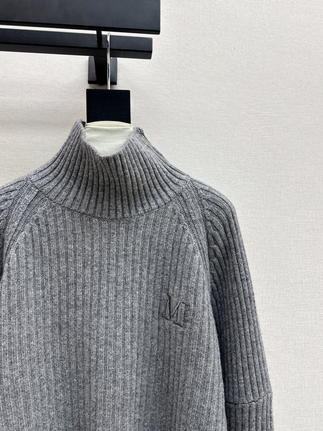 Max 25fw turtleneck sweater