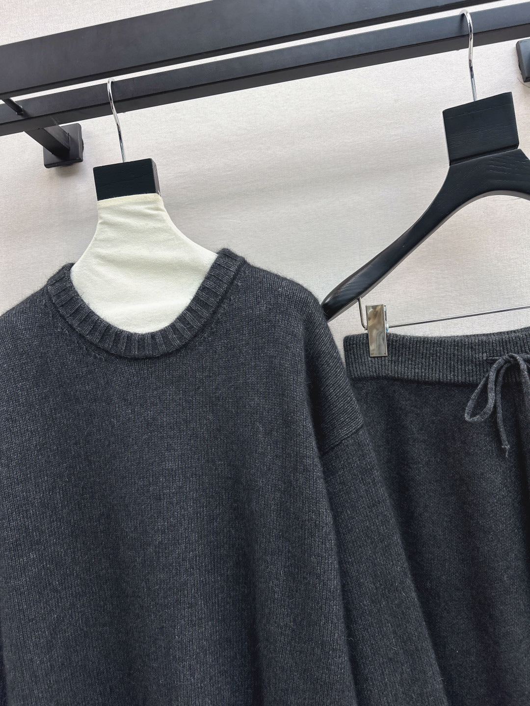 Brun 25fw knit sweater pants set