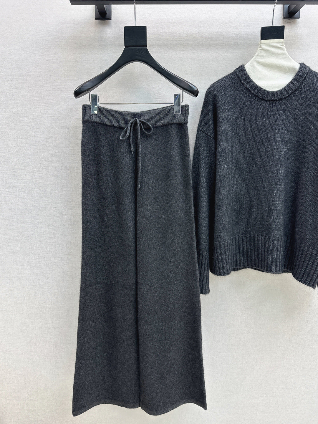 Brun 25fw knit sweater pants set