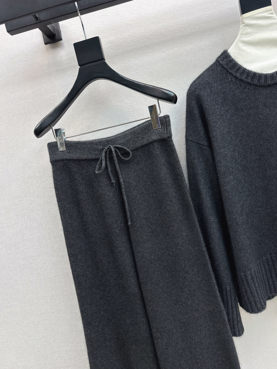 Brun 25fw knit sweater pants set