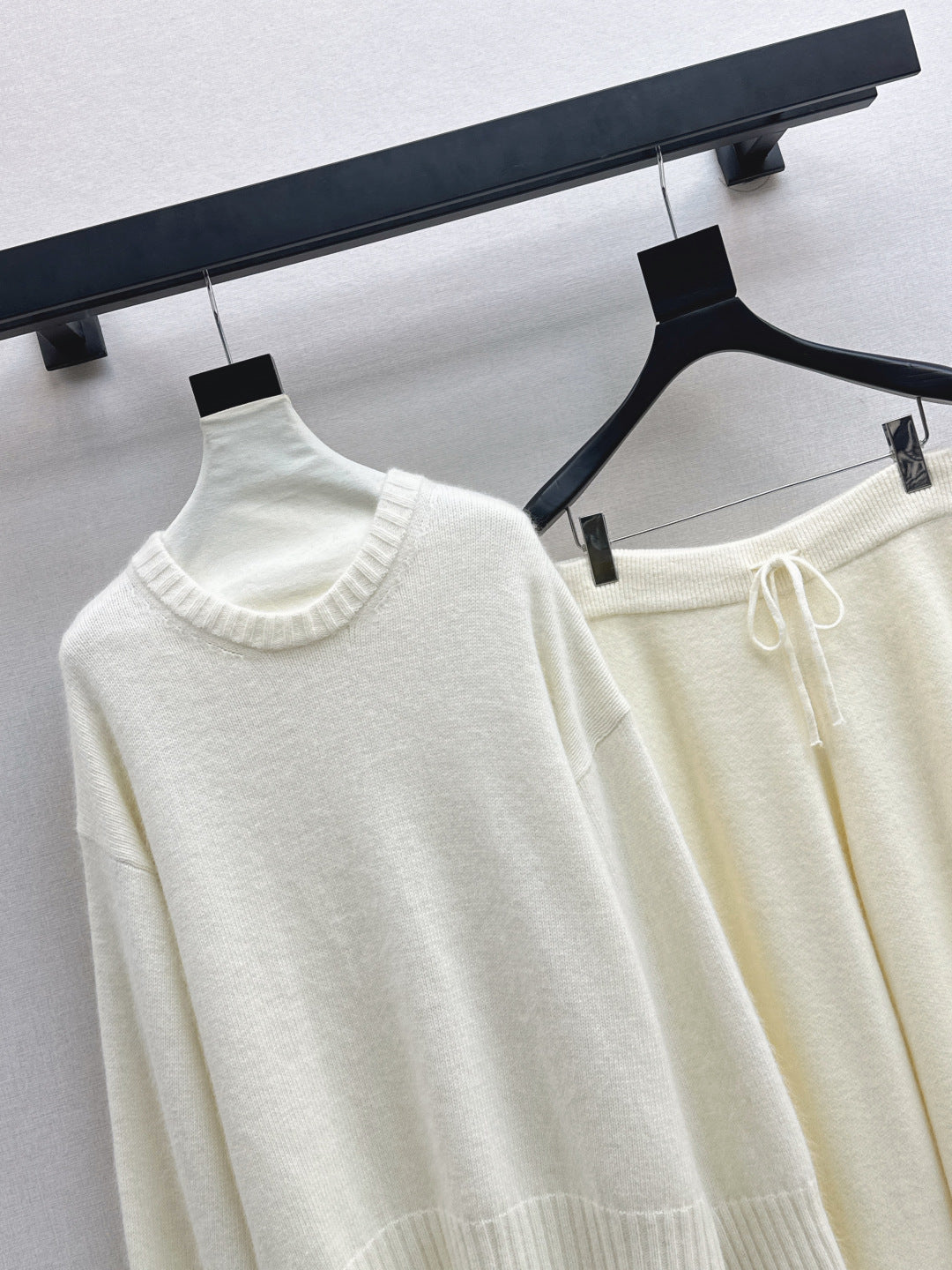 Brun 25fw knit sweater pants set