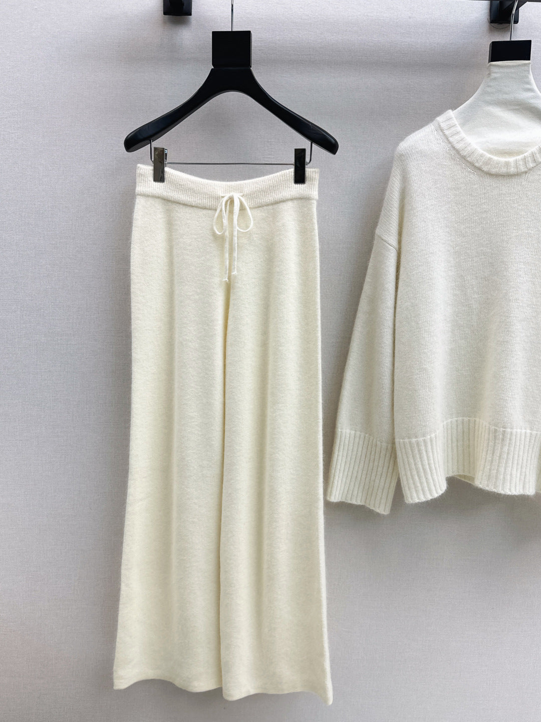 Brun 25fw knit sweater pants set