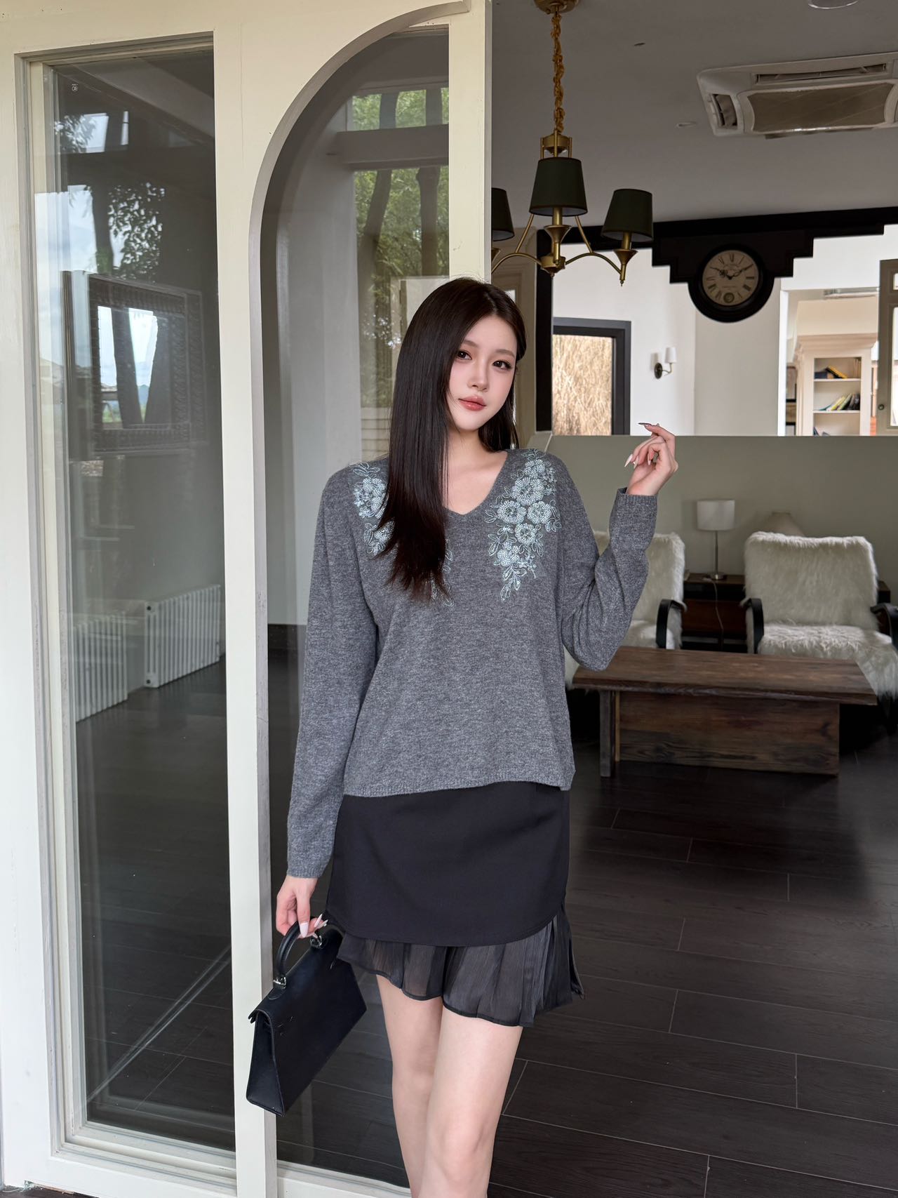 ES 25fw beading sweater
