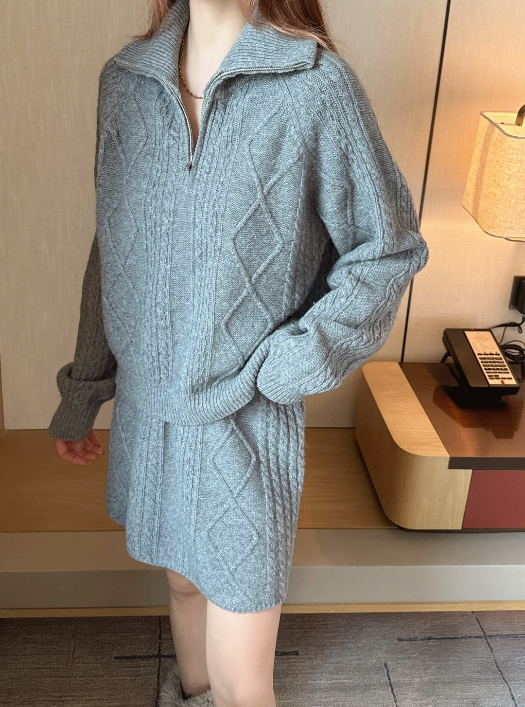 Loro 25fw knit sweater skirt set