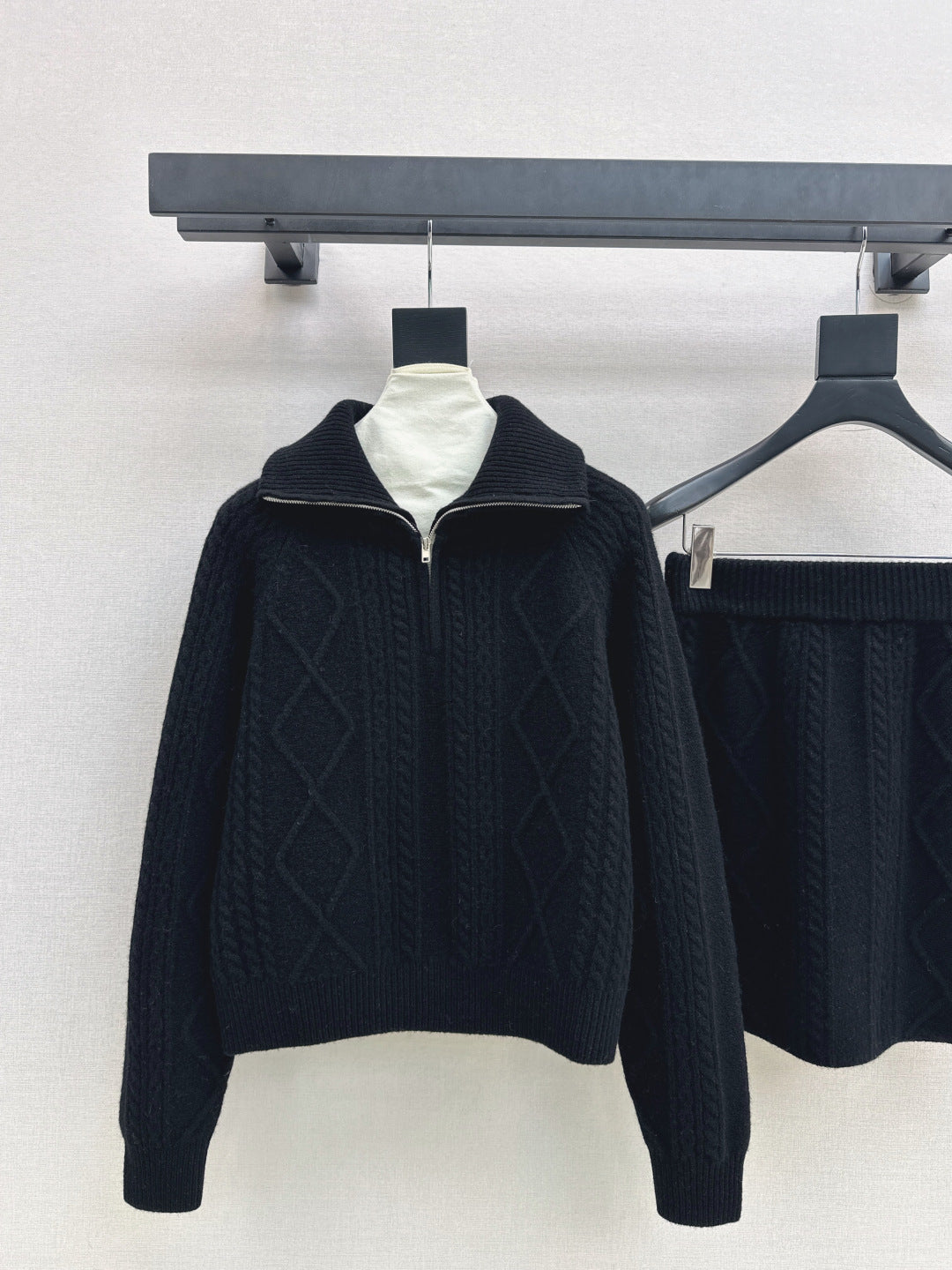 Loro 25fw knit sweater skirt set