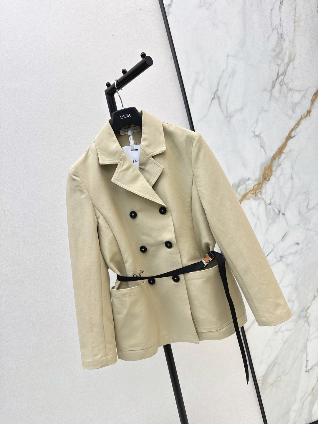 CD 25fw trench coats