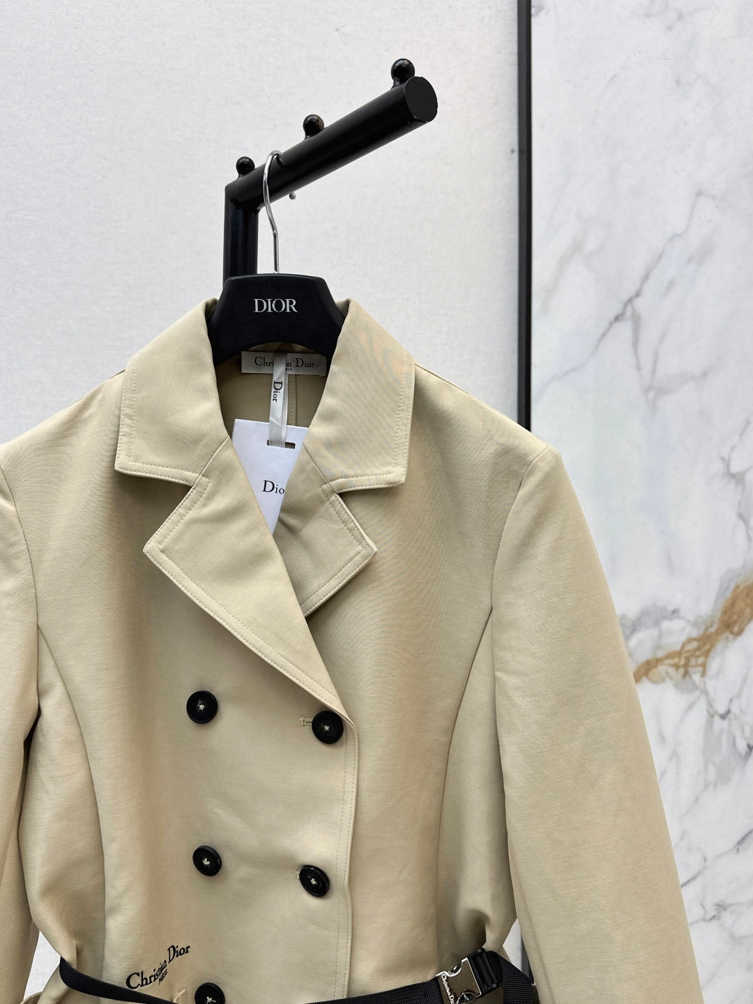 CD 25fw trench coats