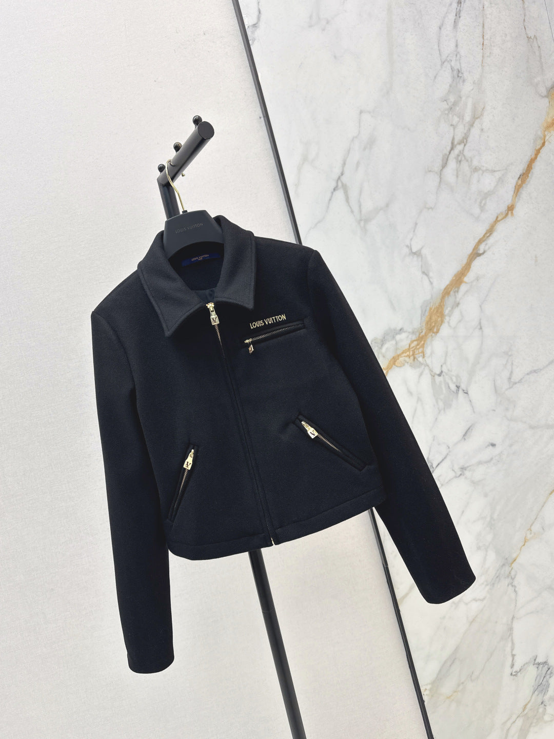 Loui 25fw jacket