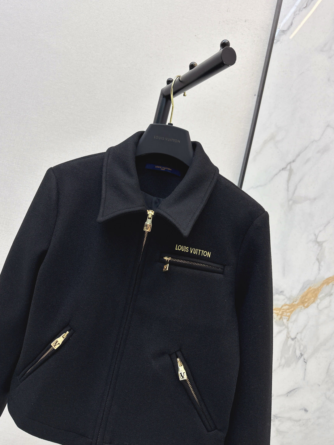 Loui 25fw jacket