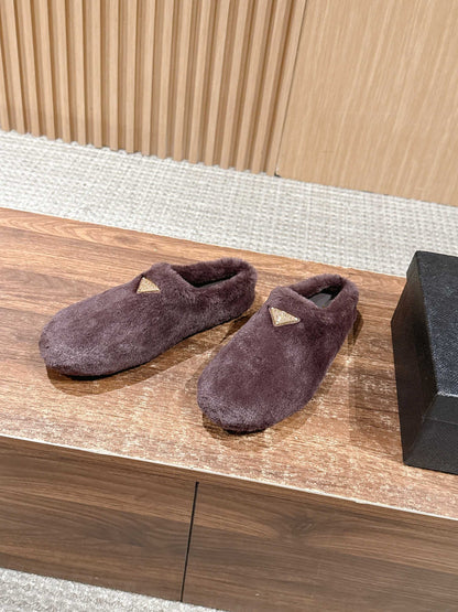 Pra 25fw flufft slippers