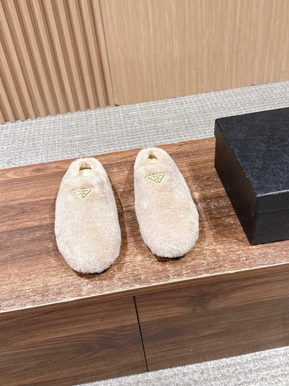 Pra 25fw flufft slippers