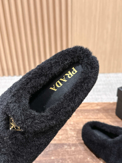Pra 25fw flufft slippers