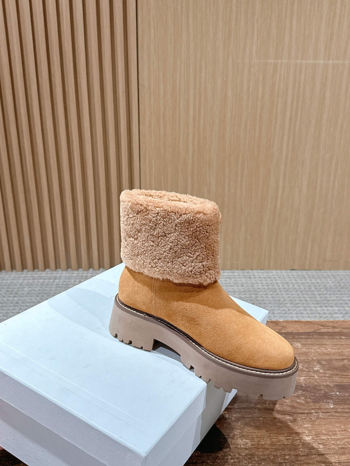 Celi 25fw snow boots