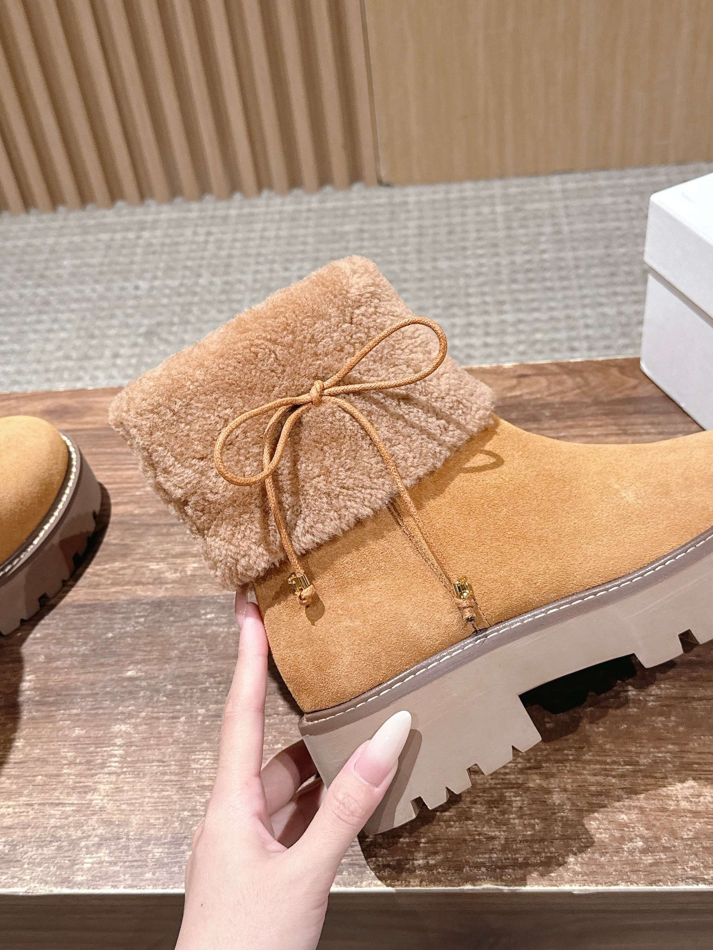 Celi 25fw snow boots