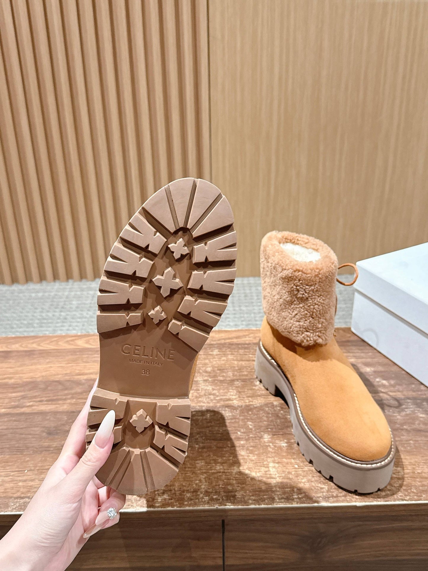 Celi 25fw snow boots