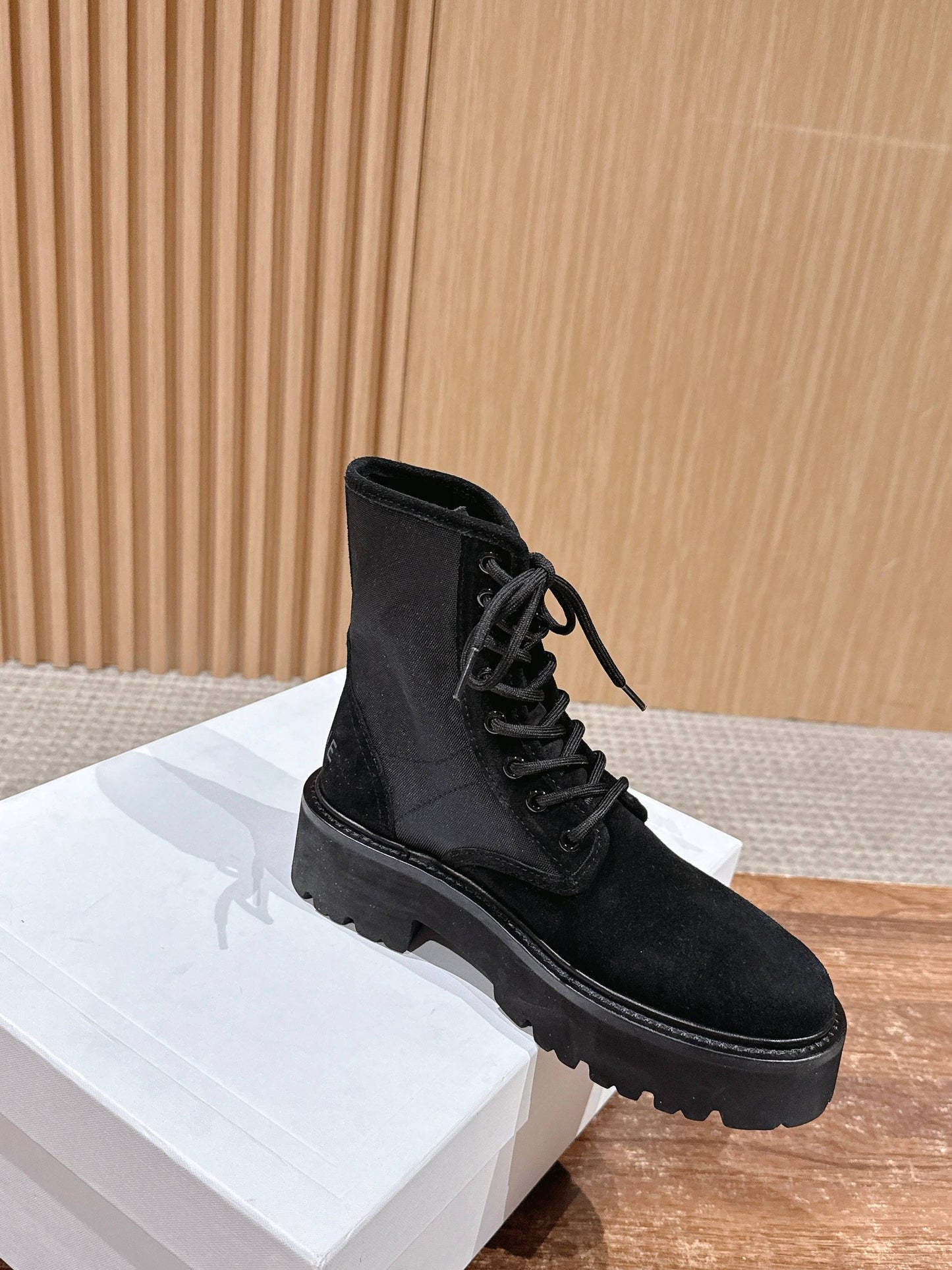 Celi 25fw combat boots