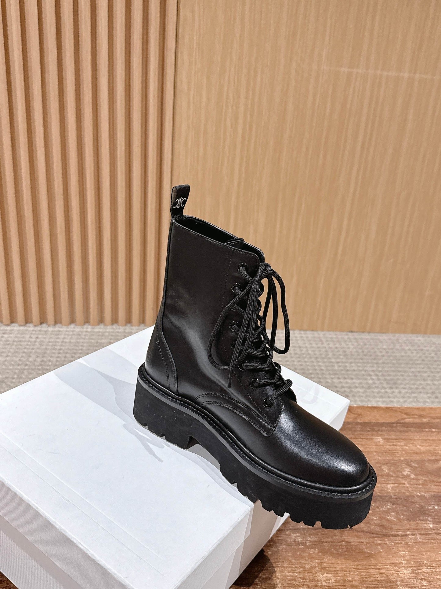 Celi 25fw leather combat boots