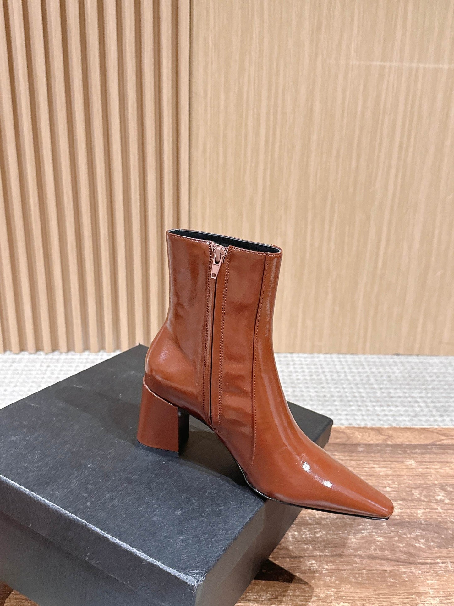 Sain 25fw ankle boots